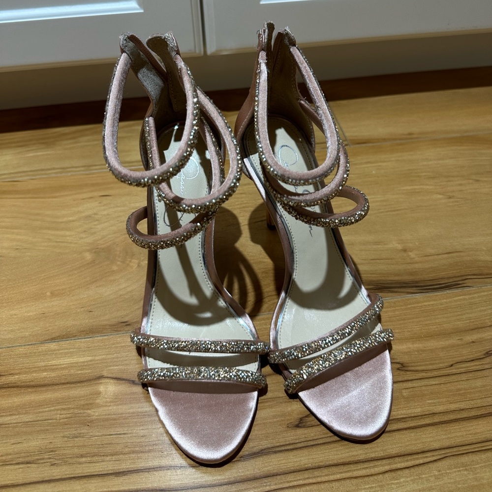Pink heels Jessica Simpson, size 7. New without tags.